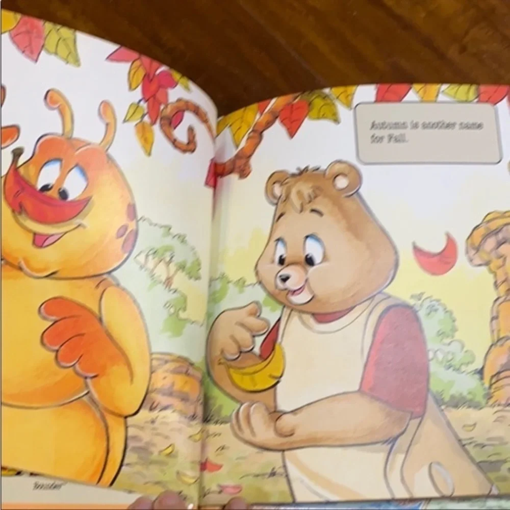 1986 Teddy Ruxpin Autumn Adventure HC WOW Book